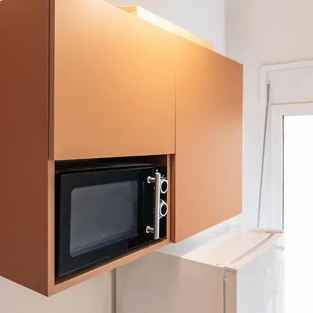 F & B Collection - Flat For 3